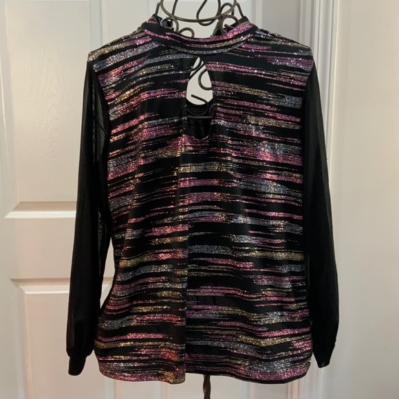 VENUS Tops - VENUS METALLIC BLACK SHEER SLEEVE TOP PLUS SIZE 2X NWOT